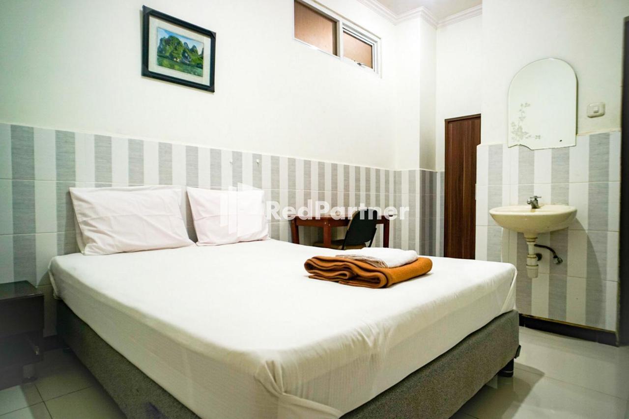 Hoki Homestay Redpartner Surabaya Exterior foto