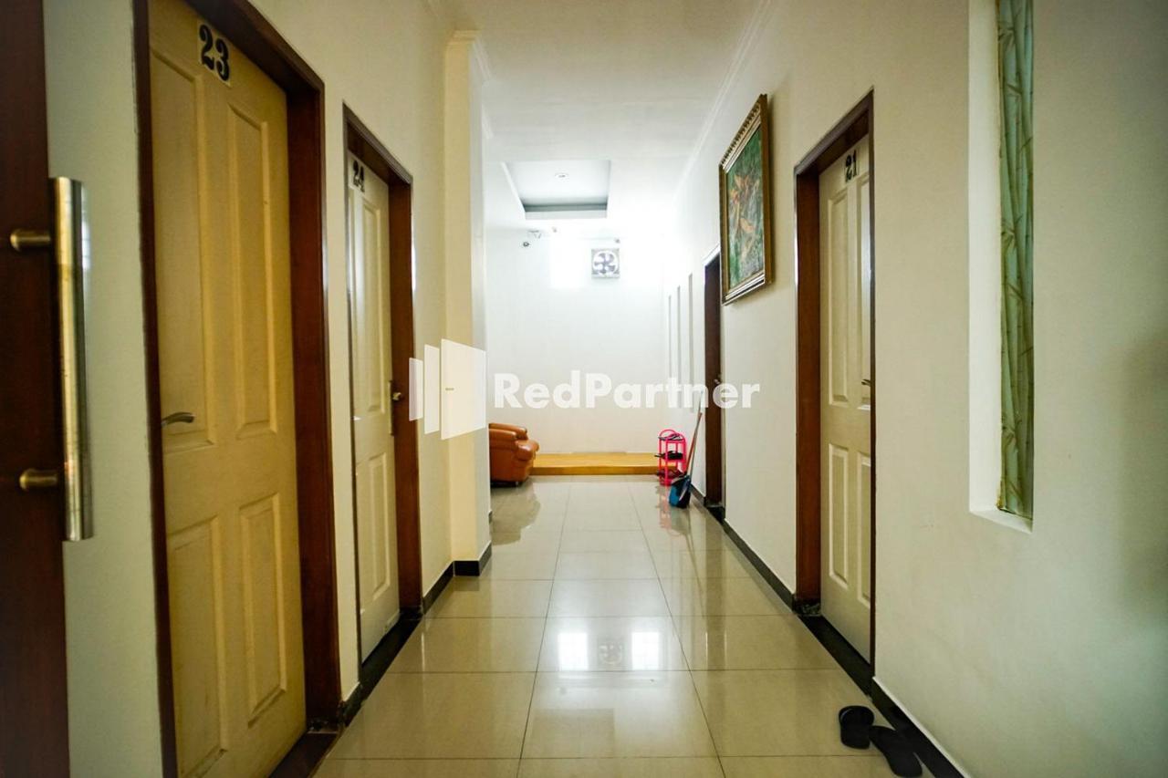 Hoki Homestay Redpartner Surabaya Exterior foto
