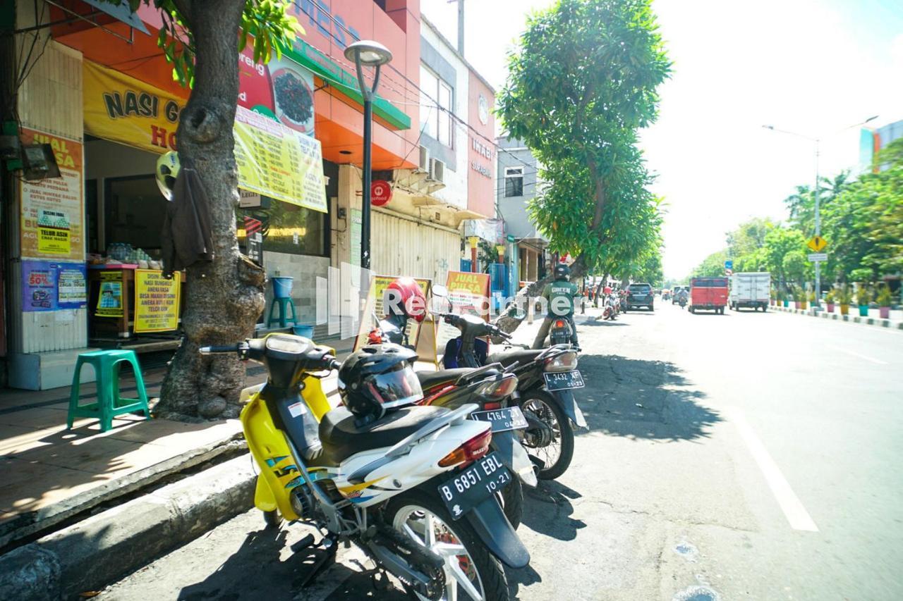Hoki Homestay Redpartner Surabaya Exterior foto