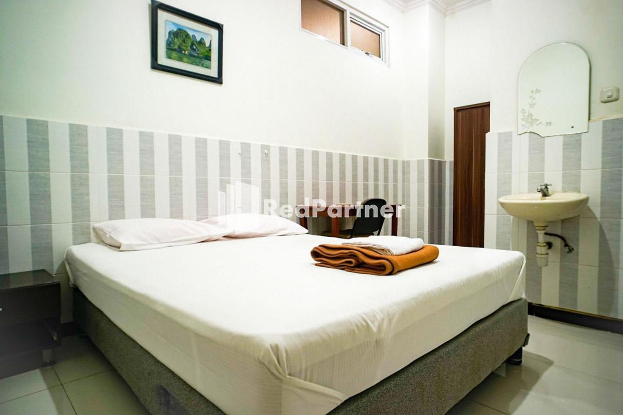 Hoki Homestay Redpartner Surabaya Exterior foto